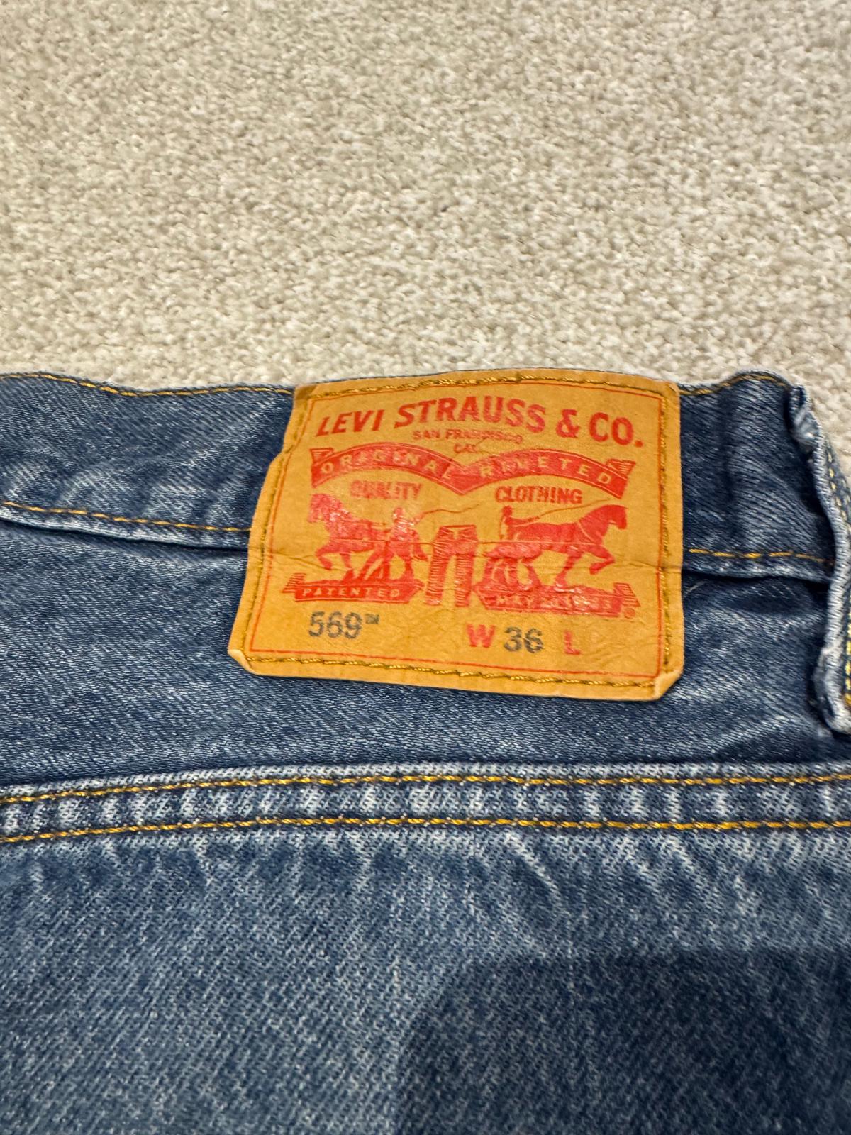 Levi Strauss & Co 569 Denim Shorts W36
