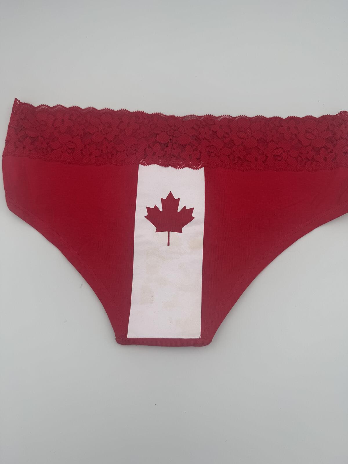 Red (Canadian flag on reverse) Knickers with bow 2 Pack Medium