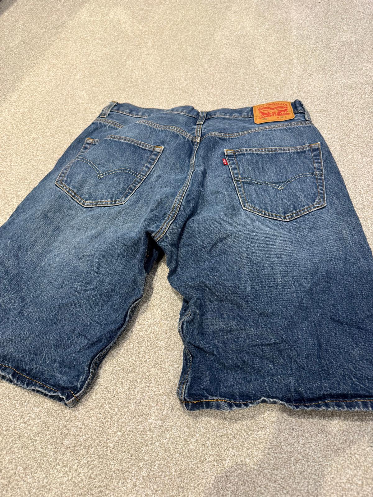Levi Strauss & Co 569 Denim Shorts W36