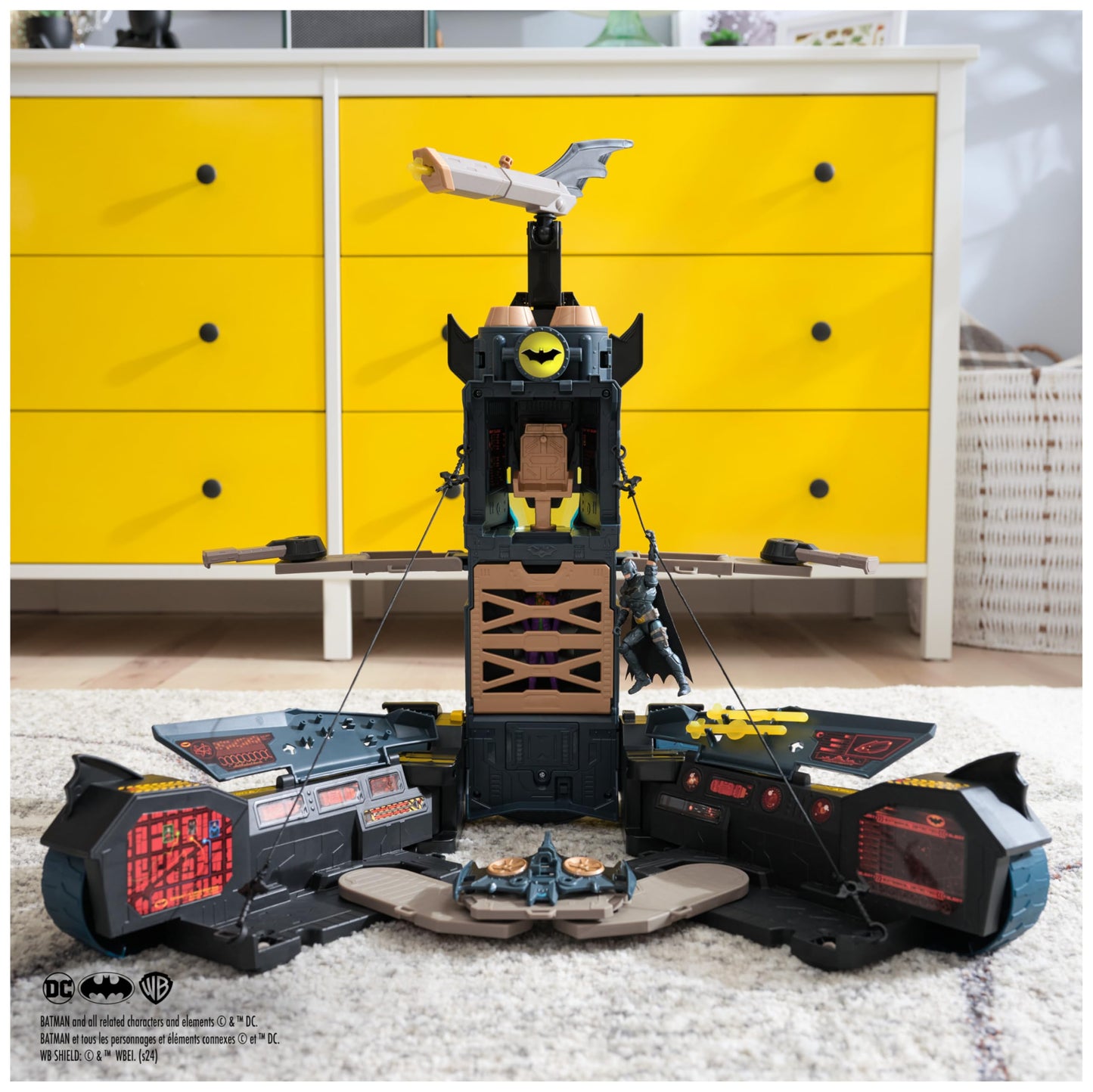 DC Batman, Ultimate Transforming Batmobile Playset, 2-in-1 Batman Playset with Exclusive Figure and Glider, Lights and Sounds, Kids Toys for Boys and Girls 4+