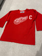 Vintage Detroit Red Wings Steve Yzerman #19 Hockey NHL CCM Jersey Size M