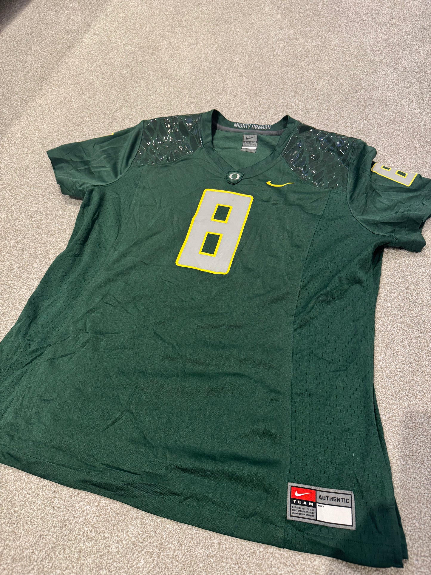 Nike Mighty Oregon XXL Oregon Ducks Jersey #8 Marcus Mariota