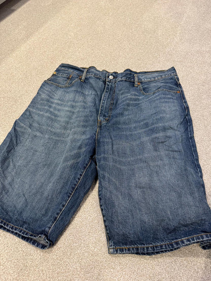 Levi Strauss & Co 569 Denim Shorts W42
