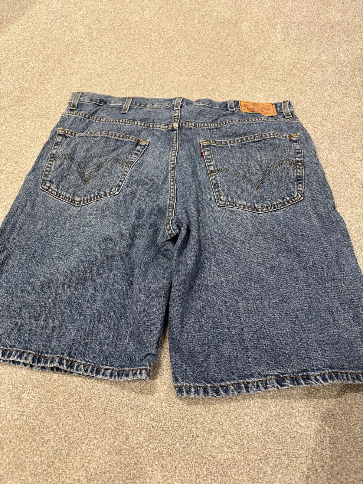 Levi Strauss & Co 550 Denim Shorts W38